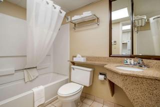 Quality Inn & Suites Ocean City Fenwick - Ocean City - 2