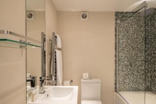 Fitzrovia - Charlotte Street by Viridian Apartments - London - 6