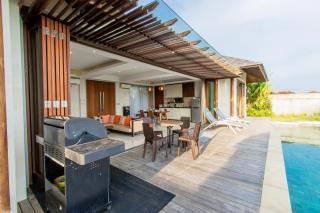 Villa VIVO E by Bali Prime Hospitality - Ungasan - 4