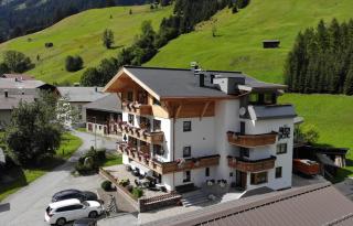 Pension Alpenperle - Holzgau - 8