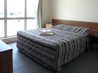 Upper Ross Hotel - 9