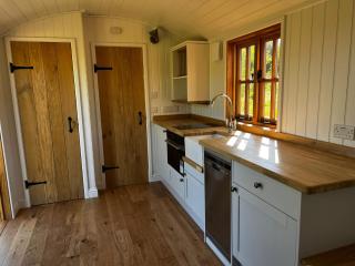 Robins Retreat - orchard with hot tub - see extras - Alfriston - 7