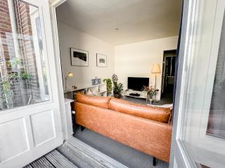 Here's Lucy - Amsterdam - 8