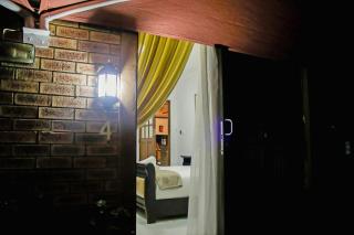 Pitikwe Hill Guesthouse - Lobatse - 6