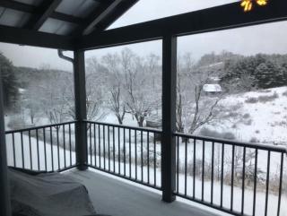 Serene Rustic Farmhouse Mountain Cottage (Sleeps 4) - Vilas - 1