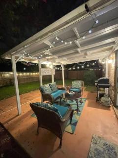 Super Cozy 4 Bedroom - Sleeps 10 Great for families and professionals - Katy - 4