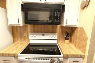 Super Cozy 4 Bedroom - Sleeps 10 Great for families and professionals - Katy - 2