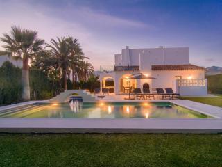 Las Chapas Playa refurbished beach villa - 0