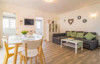 Nice Apartment In Benalmádena Costa - 7