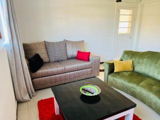 Deleted Safi Neat & Cozy Suite - 2