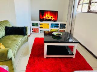 Deleted Safi Neat & Cozy Suite - 4