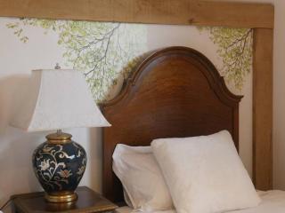 Cheltenham accommodation -self-catering-2 bedrooms - Cheltenham - 4