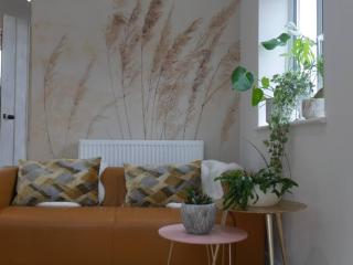 Cheltenham accommodation -self-catering-2 bedrooms - Cheltenham - 3
