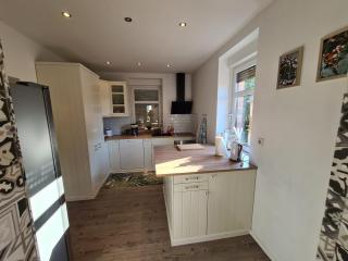 Häuschen im Grünen mit Pool, Feuerstelle & großem Garten - 5