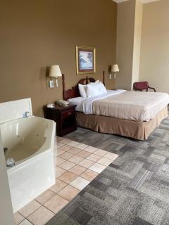 COLLINS INN & SUITES - Collins - 2
