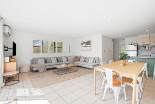 Lawson Beachfront - 7