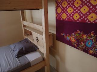 Barracuda Beach Hostel - 6