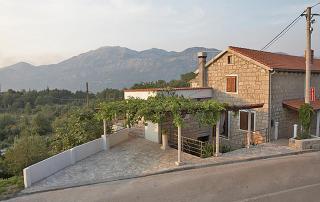Apartments with a swimming pool Radovcici, Dubrovnik - 15908 - Gruda - 0