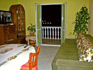 Apartments by the sea Vis - 15926 - 2