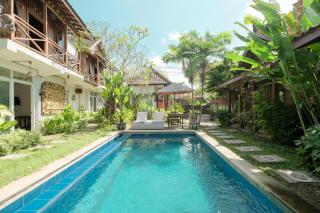 RedDoorz at Villa Krisna Balangan Beach - Jimbaran - 0