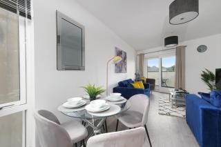 Town Center 2 bed Serviced Apartment 08 with parking, Surbiton By 360Stays - Surbiton - 5