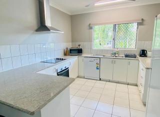 The Palms 3 bedroom comfort in quiet court - Darwin - 2