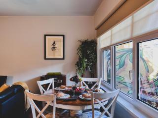Rose Court Apartments "Aristone" - New Town - 3