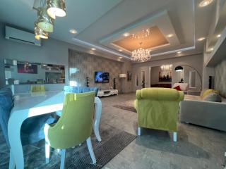 Megafun Luxury Family Apartment - Baku - 6