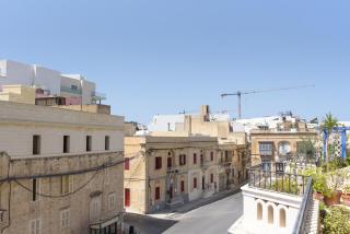 STUNNING 4 BEDROOM APART. NEAR BALLUTA BAY - Sliema - 1