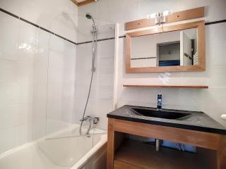 Appartement 2P · 6 couchages · Balcon Ouest · Ski au pied · TV/DVD · Près télécabine - FR-1-344-818 - 1