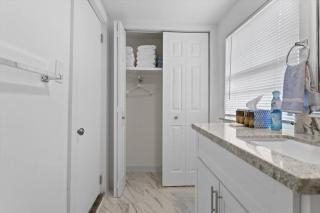Cozy 3BR Home in Clearwater Downtown TOP location - Clearwater - 1