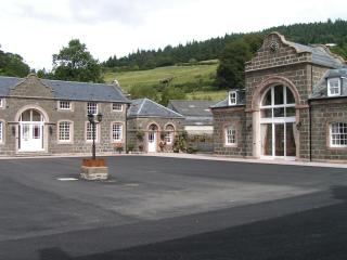 The Towerview Coach Houses - Perth - 9