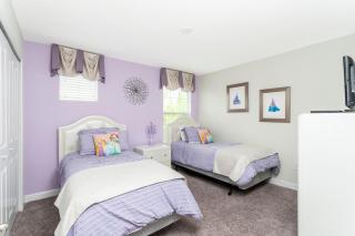 Blue Moon House - 2