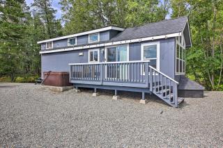 Eureka Tiny Home with Hot Tub and Community Beach! - Eureka - 7