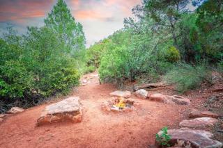 Stunning Views, Large Deck W/ Private Hiking Trail - Sedona - 8