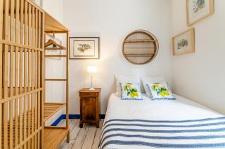 Le Grand Studio Bleu 29M2, 120m Vieux-Port , Clim ,Wifi, Accès autonome avec code - Marseille - 3