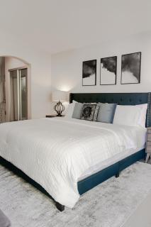 PRESIDENTIAL SUITE MOUNTAIN/LAKE VIEWS w/HEATED POOLS- PGA WEST - La Quinta - 9