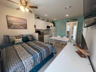 Aqua Studio - 5 min to Beach - Fort Lauderdale - 6