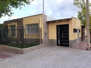 M & Mendoza - Mendoza - 2