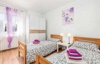 Apartments with a parking space Kastav, Opatija - 15287 - 1