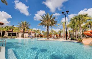 Beautiful 9 bedroom pool home located in the Solterra Resort! home - Davenport - 1