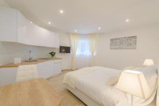 Apartments and rooms by the sea Split - 15298 - Split - 4