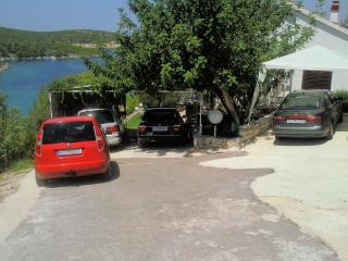 Seaside family friendly house with a swimming pool Cove Pribinja, Hvar - 15324 - Hvar - 3
