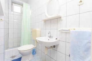 Apartments with a parking space Makarska - 15445 - 2