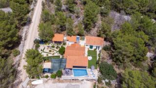 Family friendly house with a swimming pool Cove Koramaslinova - Koromaslinova, Brac - 15479 - Milna - 9