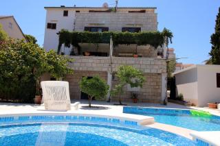 Seaside apartments with a swimming pool Sutivan, Brac - 15502 - Sutivan - 0