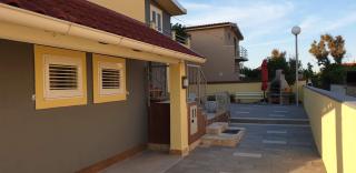 Apartments by the sea Nin, Zadar - 15513 - 5