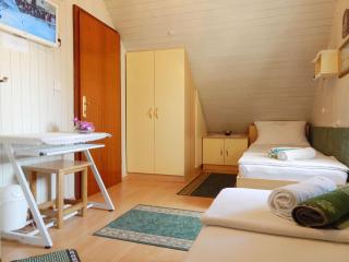 Rooms by the sea Split - 15568 - 2