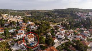 Family-friendly apartments with swimming pools Sutivan, Brac - 15665 - Sutivan - 9