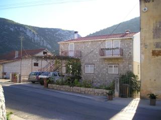 Apartments with a parking space Trpanj, Peljesac - 15710 - 0